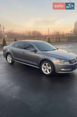 Volkswagen Passat 2012