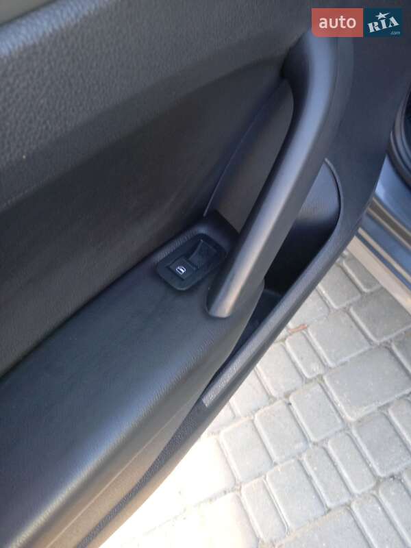 Седан Volkswagen Passat 2015 в Одессе