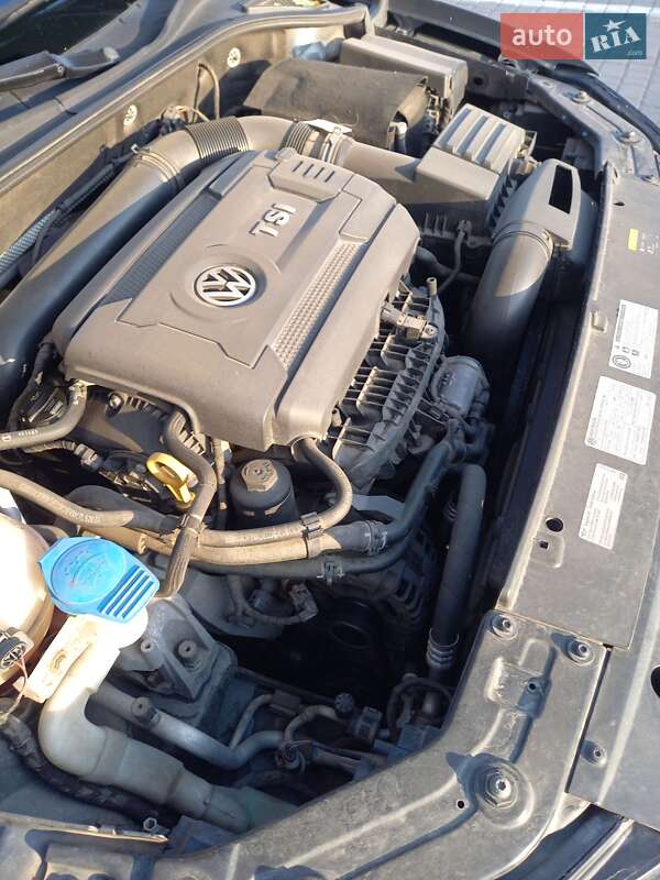 Седан Volkswagen Passat 2015 в Одессе