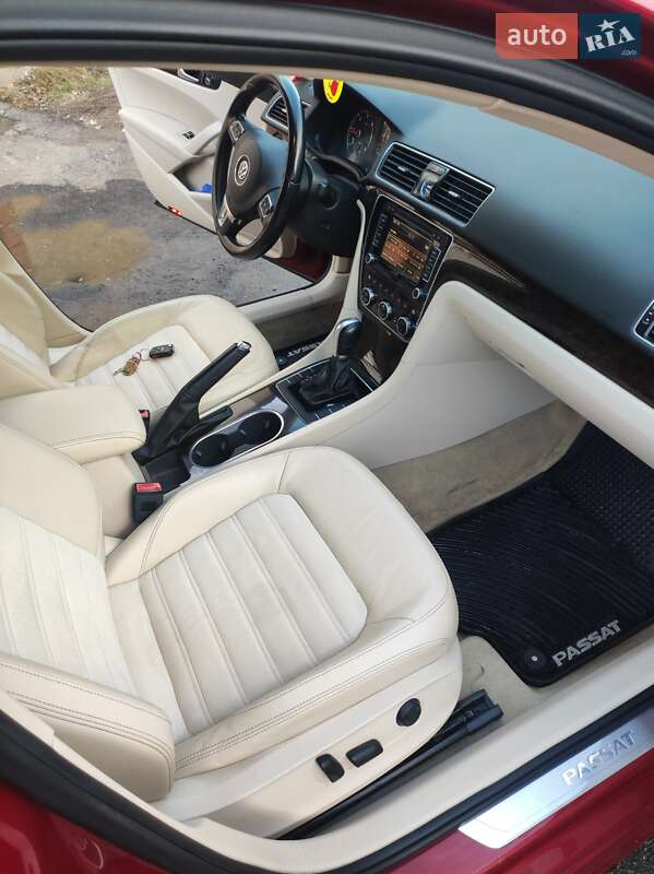 Седан Volkswagen Passat 2014 в Жашкове