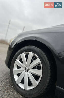 Универсал Volkswagen Passat 2012 в Киеве