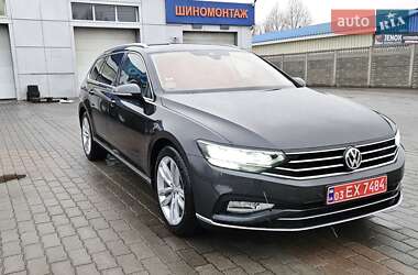 Універсал Volkswagen Passat 2020 в Радомишлі