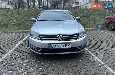 Універсал Volkswagen Passat 2013 в Тернополі