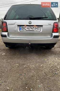 Универсал Volkswagen Passat 2004 в Городке