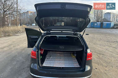 Універсал Volkswagen Passat 2012 в Кропивницькому