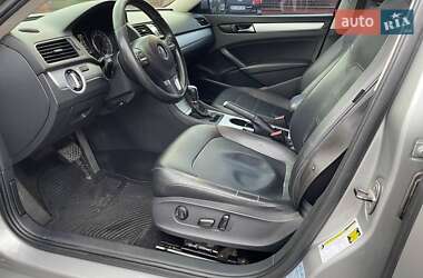 Седан Volkswagen Passat 2013 в 