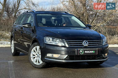 Універсал Volkswagen Passat 2012 в Києві