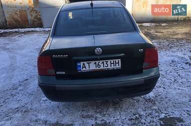 Седан Volkswagen Passat 2000 в Городенці