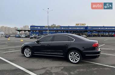 Седан Volkswagen Passat 2017 в Києві