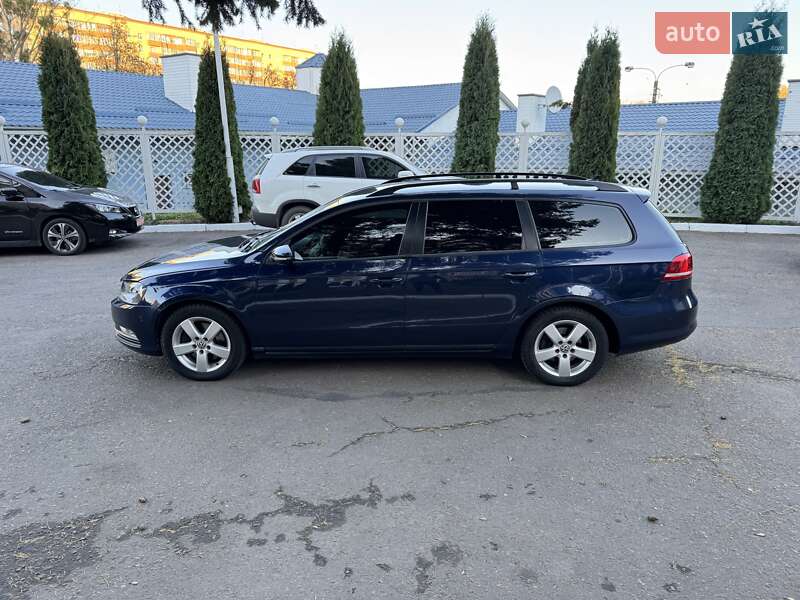 Универсал Volkswagen Passat 2011 в Ровно