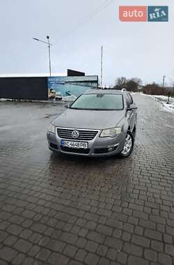 Універсал Volkswagen Passat 2007 в Львові