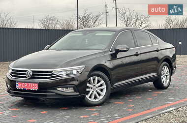 Volkswagen Passat 2020