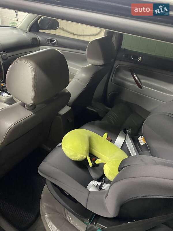 Универсал Volkswagen Passat 2004 в Киеве