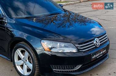 Седан Volkswagen Passat 2012 в Миколаєві