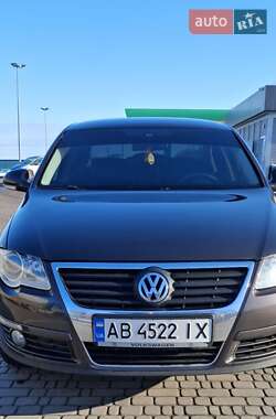 Седан Volkswagen Passat 2005 в 