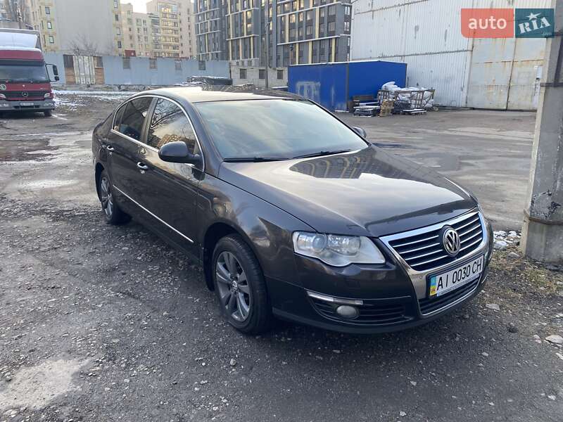 Седан Volkswagen Passat 2009 в Києві