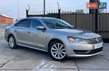 Седан Volkswagen Passat 2011 в Києві