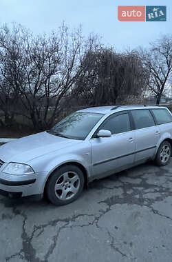 Універсал Volkswagen Passat 2001 в Павлограді