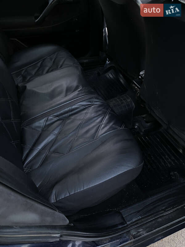 Седан Volkswagen Passat 1994 в Харькове