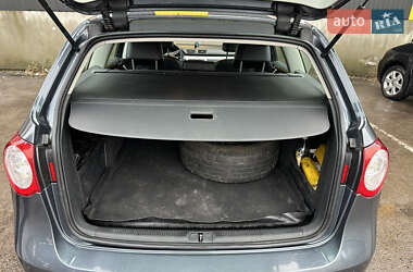 Универсал Volkswagen Passat 2010 в 
