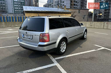 Универсал Volkswagen Passat 2004 в Киеве