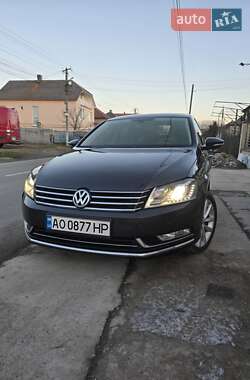 Седан Volkswagen Passat 2011 в 
