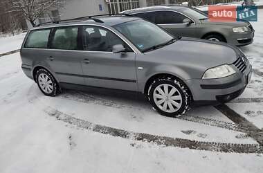 Універсал Volkswagen Passat 2003 в Шепетівці