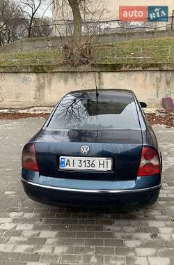 Седан Volkswagen Passat 2004 в Фастові