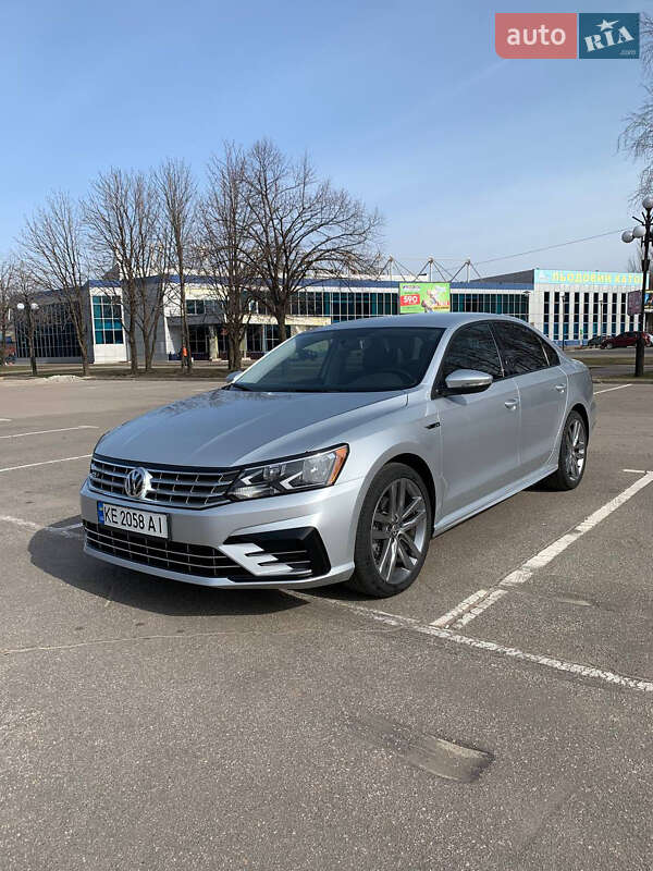 Седан Volkswagen Passat 2018 в Кривому Розі