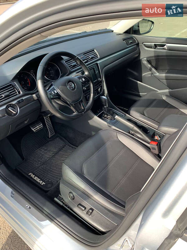 Седан Volkswagen Passat 2018 в Кривому Розі