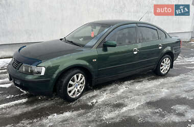 Седан Volkswagen Passat 1999 в Львове