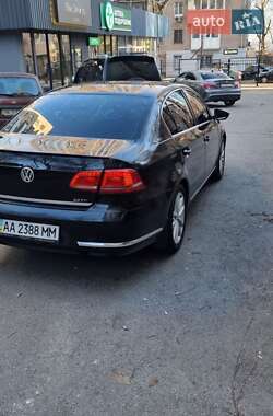 Седан Volkswagen Passat 2012 в Дніпрі