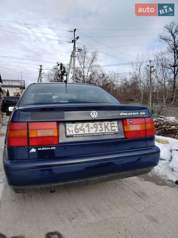 Седан Volkswagen Passat 1994 в Києві
