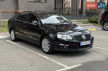 Седан Volkswagen Passat 2008 в Києві