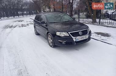 Універсал Volkswagen Passat 2010 в Ужгороді