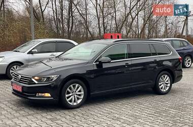 Универсал Volkswagen Passat 2017 в Калуше