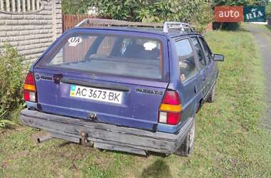 Универсал Volkswagen Passat 1987 в 