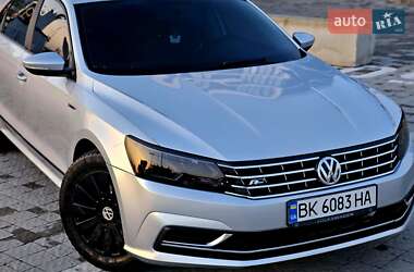 Седан Volkswagen Passat 2016 в Львові