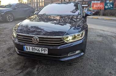 Универсал Volkswagen Passat 2017 в Киеве