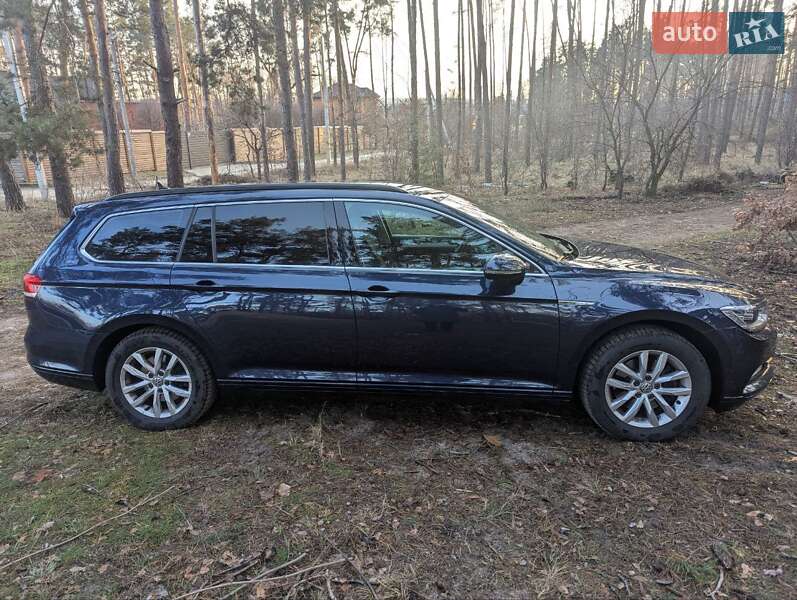 Универсал Volkswagen Passat 2017 в Киеве
