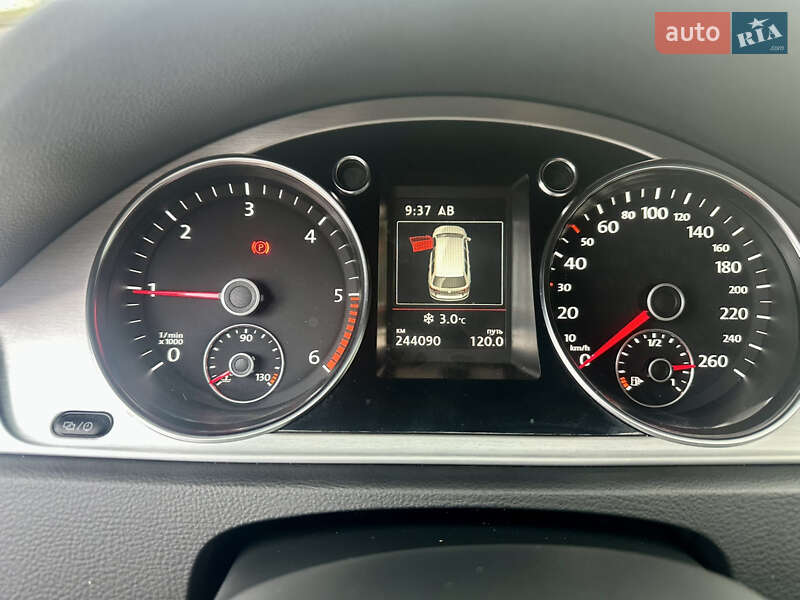 Универсал Volkswagen Passat 2014 в Барышевке