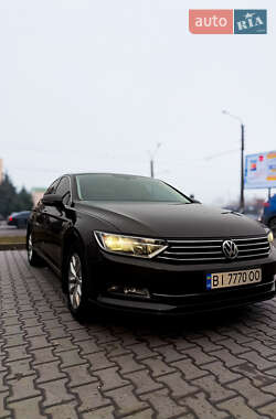 Седан Volkswagen Passat 2018 в Полтаві