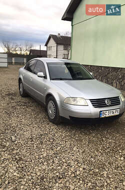 Седан Volkswagen Passat 2003 в Долині