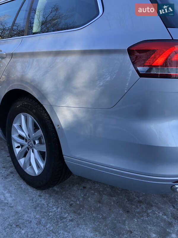 Універсал Volkswagen Passat 2019 в Луцьку