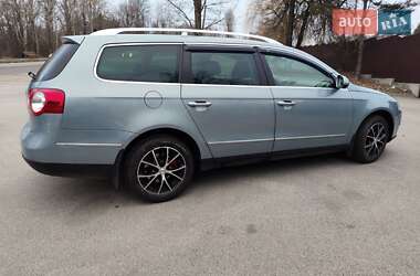 Универсал Volkswagen Passat 2010 в Киеве