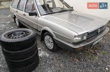 Універсал Volkswagen Passat 1987 в Рівному