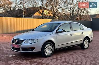 Седан Volkswagen Passat 2007 в Жашківу