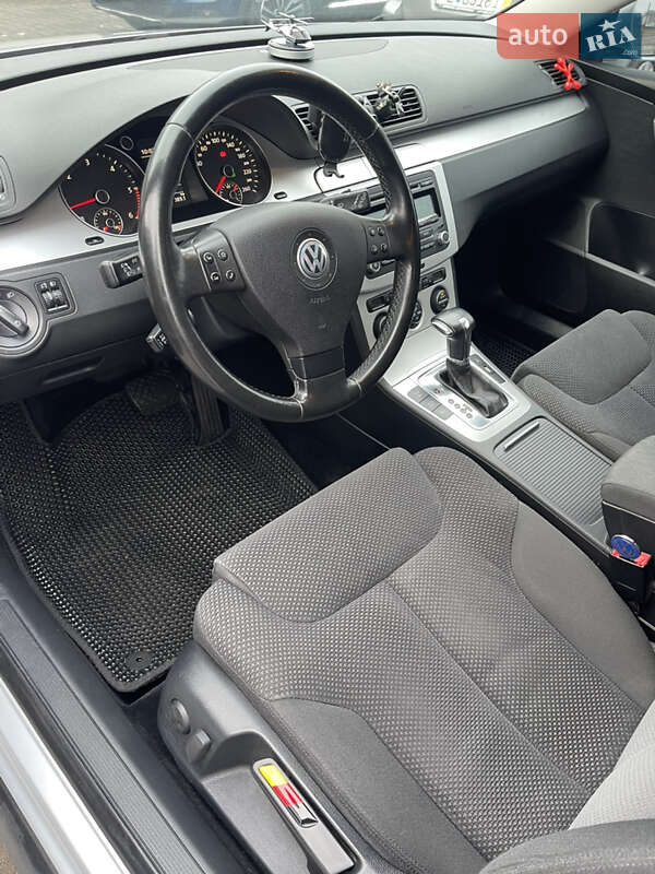 Универсал Volkswagen Passat 2009 в Луцке