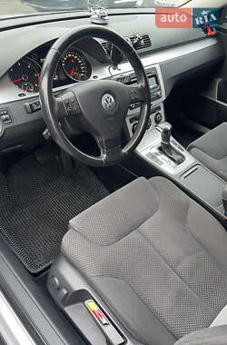 Універсал Volkswagen Passat 2009 в Луцьку