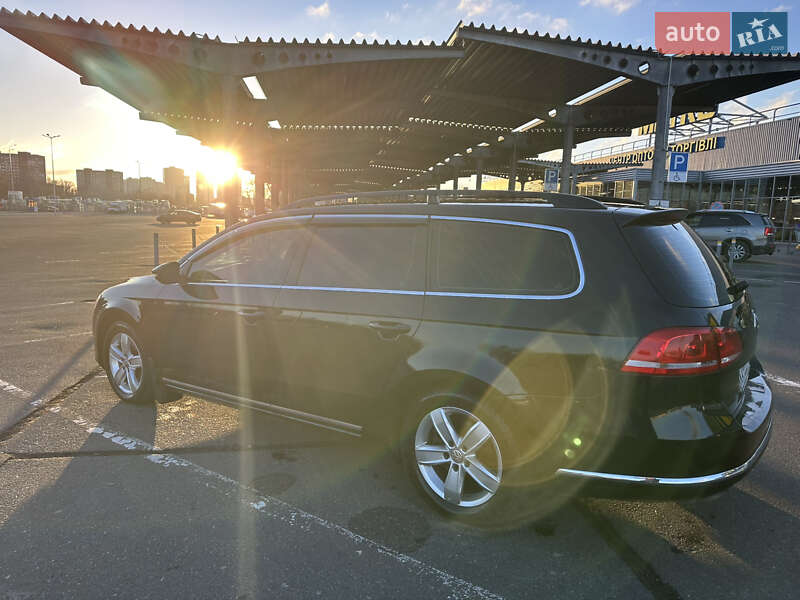 Универсал Volkswagen Passat 2011 в Киеве
